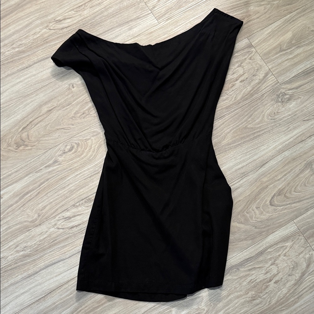 Black Off the shoulder/One-Shoulder Summer Dress (size S)